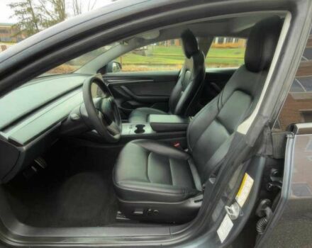 Серый Тесла Модель 3, объемом двигателя 0 л и пробегом 29 тыс. км за 10400 $, фото 9 на Automoto.ua