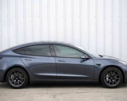 Серый Тесла Модель 3, объемом двигателя 0 л и пробегом 19 тыс. км за 13000 $, фото 3 на Automoto.ua