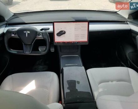 Серый Тесла Модель 3, объемом двигателя 0 л и пробегом 64 тыс. км за 10600 $, фото 7 на Automoto.ua