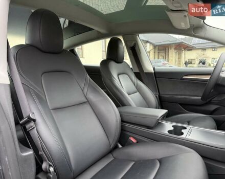 Сірий Тесла Модель 3, об'ємом двигуна 0 л та пробігом 44 тис. км за 20499 $, фото 70 на Automoto.ua