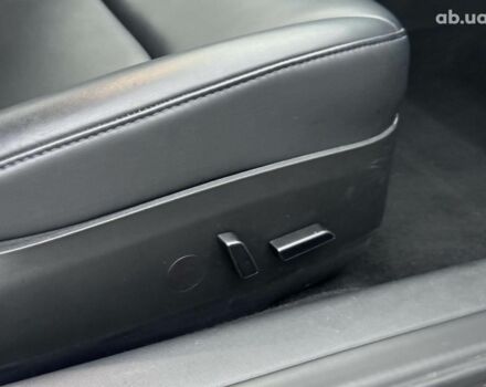 Серый Тесла Модель 3, объемом двигателя 0 л и пробегом 39 тыс. км за 23290 $, фото 24 на Automoto.ua