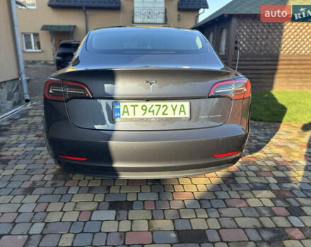 Серый Тесла Модель 3, объемом двигателя 0 л и пробегом 45 тыс. км за 23499 $, фото 6 на Automoto.ua
