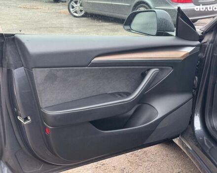 Серый Тесла Модель 3, объемом двигателя 0 л и пробегом 39 тыс. км за 23290 $, фото 13 на Automoto.ua