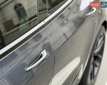 Серый Тесла Модель 3, объемом двигателя 0 л и пробегом 130 тыс. км за 21500 $, фото 16 на Automoto.ua