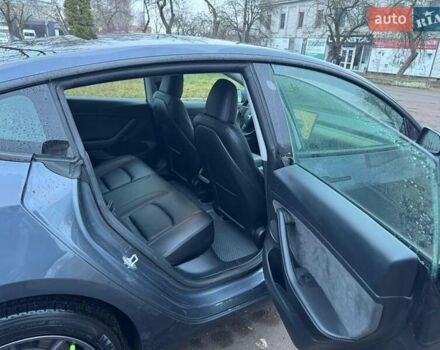 Серый Тесла Модель 3, объемом двигателя 0 л и пробегом 43 тыс. км за 24500 $, фото 11 на Automoto.ua