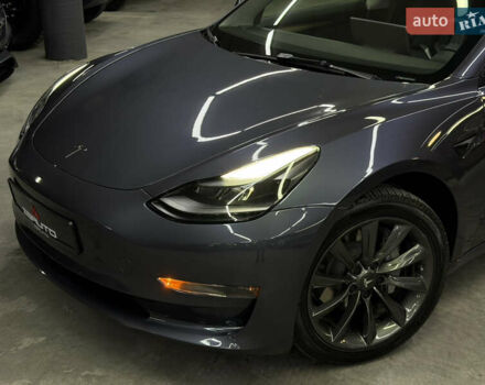 Серый Тесла Модель 3, объемом двигателя 0 л и пробегом 88 тыс. км за 20900 $, фото 7 на Automoto.ua