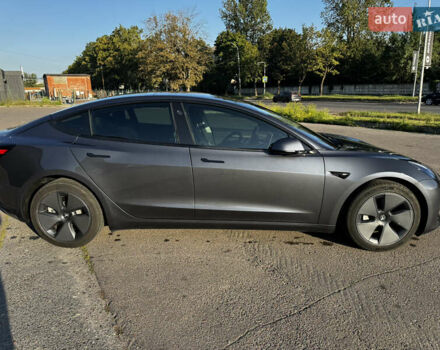 Серый Тесла Модель 3, объемом двигателя 0 л и пробегом 55 тыс. км за 23500 $, фото 2 на Automoto.ua