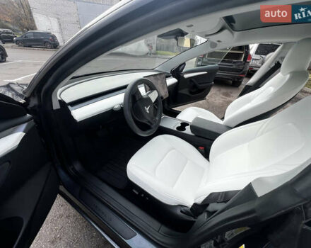 Серый Тесла Модель 3, объемом двигателя 0 л и пробегом 19 тыс. км за 24500 $, фото 22 на Automoto.ua