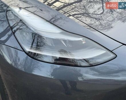 Серый Тесла Модель 3, объемом двигателя 0 л и пробегом 31 тыс. км за 25990 $, фото 8 на Automoto.ua