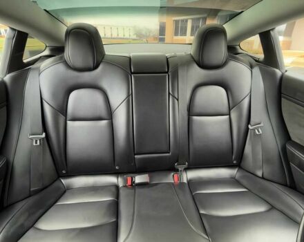 Серый Тесла Модель 3, объемом двигателя 0 л и пробегом 29 тыс. км за 10400 $, фото 11 на Automoto.ua