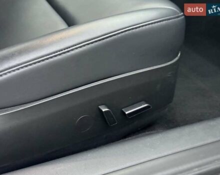 Серый Тесла Модель 3, объемом двигателя 0 л и пробегом 39 тыс. км за 23290 $, фото 25 на Automoto.ua