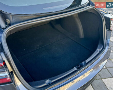 Серый Тесла Модель 3, объемом двигателя 0 л и пробегом 69 тыс. км за 18999 $, фото 44 на Automoto.ua