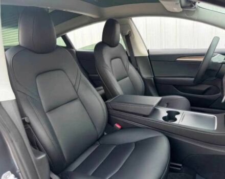 Серый Тесла Модель 3, объемом двигателя 0 л и пробегом 19 тыс. км за 13000 $, фото 15 на Automoto.ua