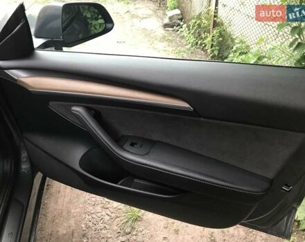 Сірий Тесла Модель 3, об'ємом двигуна 0 л та пробігом 8 тис. км за 20500 $, фото 28 на Automoto.ua
