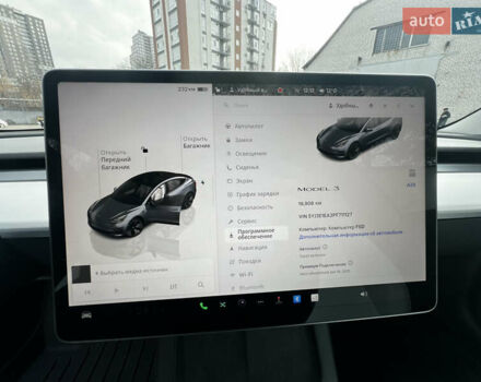 Серый Тесла Модель 3, объемом двигателя 0 л и пробегом 19 тыс. км за 24500 $, фото 14 на Automoto.ua