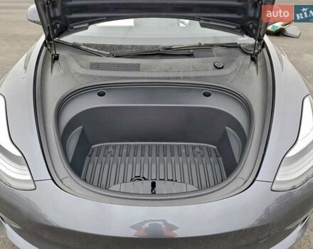 Сірий Тесла Модель 3, об'ємом двигуна 0 л та пробігом 24 тис. км за 7600 $, фото 11 на Automoto.ua
