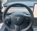 Серый Тесла Модель 3, объемом двигателя 0 л и пробегом 27 тыс. км за 22700 $, фото 7 на Automoto.ua