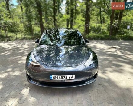 Серый Тесла Модель 3, объемом двигателя 0 л и пробегом 12 тыс. км за 23500 $, фото 3 на Automoto.ua