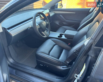 Серый Тесла Модель 3, объемом двигателя 0 л и пробегом 45 тыс. км за 23499 $, фото 12 на Automoto.ua