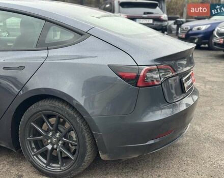 Серый Тесла Модель 3, объемом двигателя 0 л и пробегом 39 тыс. км за 23290 $, фото 8 на Automoto.ua