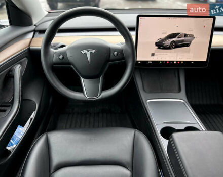 Серый Тесла Модель 3, объемом двигателя 0 л и пробегом 22 тыс. км за 24900 $, фото 9 на Automoto.ua