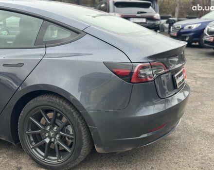 Серый Тесла Модель 3, объемом двигателя 0 л и пробегом 39 тыс. км за 23290 $, фото 8 на Automoto.ua