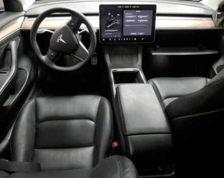 Серый Тесла Модель 3, объемом двигателя 0 л и пробегом 52 тыс. км за 7900 $, фото 7 на Automoto.ua