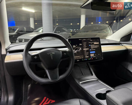 Серый Тесла Модель 3, объемом двигателя 0 л и пробегом 88 тыс. км за 20900 $, фото 24 на Automoto.ua
