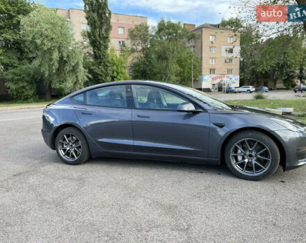 Серый Тесла Модель 3, объемом двигателя 0 л и пробегом 10 тыс. км за 20400 $, фото 5 на Automoto.ua