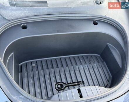 Сірий Тесла Модель 3, об'ємом двигуна 0 л та пробігом 92 тис. км за 21800 $, фото 84 на Automoto.ua