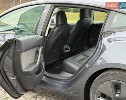 Сірий Тесла Модель 3, об'ємом двигуна 0 л та пробігом 44 тис. км за 20499 $, фото 59 на Automoto.ua