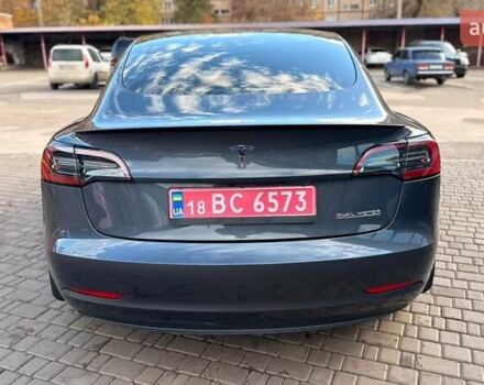 Серый Тесла Модель 3, объемом двигателя 0 л и пробегом 38 тыс. км за 25750 $, фото 2 на Automoto.ua