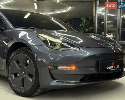 Сірий Тесла Модель 3, об'ємом двигуна 0 л та пробігом 48 тис. км за 20900 $, фото 3 на Automoto.ua