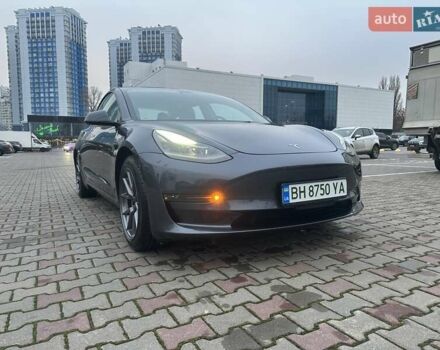 Серый Тесла Модель 3, объемом двигателя 0 л и пробегом 10 тыс. км за 21500 $, фото 11 на Automoto.ua