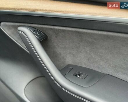 Сірий Тесла Модель 3, об'ємом двигуна 0 л та пробігом 44 тис. км за 20499 $, фото 66 на Automoto.ua