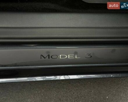 Серый Тесла Модель 3, объемом двигателя 0 л и пробегом 4 тыс. км за 20793 $, фото 34 на Automoto.ua