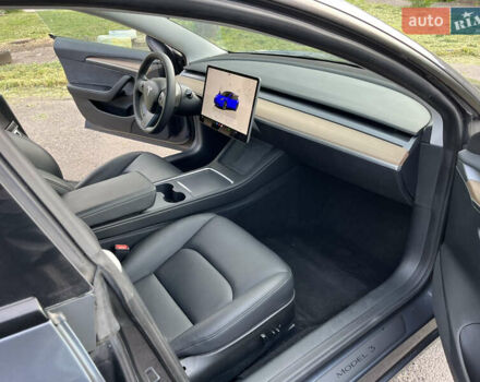 Серый Тесла Модель 3, объемом двигателя 0 л и пробегом 10 тыс. км за 20400 $, фото 11 на Automoto.ua