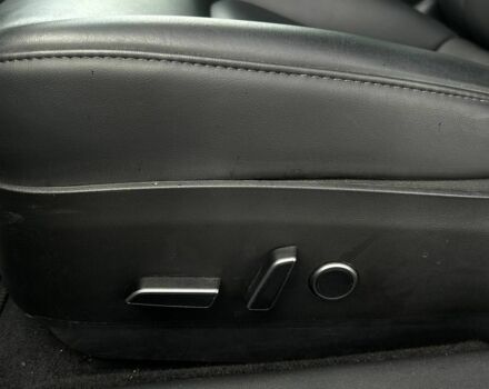 Серый Тесла Модель 3, объемом двигателя 6.3 л и пробегом 11 тыс. км за 20400 $, фото 12 на Automoto.ua