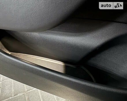 Сірий Тесла Модель 3, об'ємом двигуна 0 л та пробігом 35 тис. км за 29400 $, фото 51 на Automoto.ua