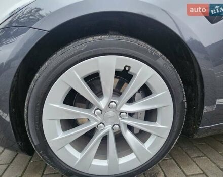 Серый Тесла Модель 3, объемом двигателя 0 л и пробегом 39 тыс. км за 22550 $, фото 27 на Automoto.ua