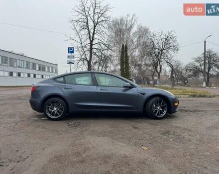 Серый Тесла Модель 3, объемом двигателя 0 л и пробегом 43 тыс. км за 24500 $, фото 6 на Automoto.ua
