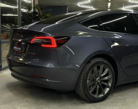 Сірий Тесла Модель 3, об'ємом двигуна 0 л та пробігом 88 тис. км за 20900 $, фото 11 на Automoto.ua