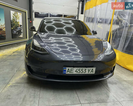 Серый Тесла Модель 3, объемом двигателя 0 л и пробегом 45 тыс. км за 24400 $, фото 9 на Automoto.ua