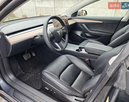 Сірий Тесла Модель 3, об'ємом двигуна 0 л та пробігом 26 тис. км за 20499 $, фото 14 на Automoto.ua