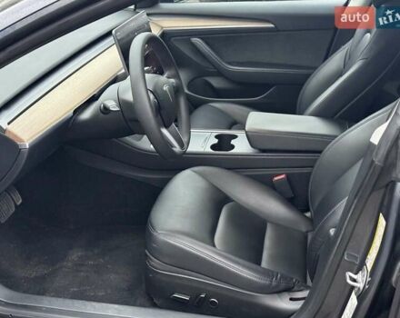Серый Тесла Модель 3, объемом двигателя 0 л и пробегом 39 тыс. км за 23290 $, фото 14 на Automoto.ua