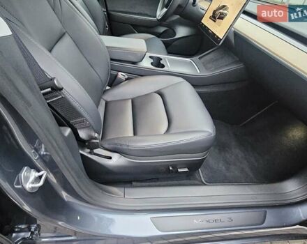 Серый Тесла Модель 3, объемом двигателя 0 л и пробегом 39 тыс. км за 22550 $, фото 21 на Automoto.ua