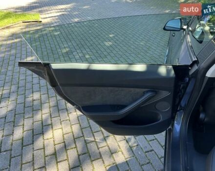 Серый Тесла Модель 3, объемом двигателя 0 л и пробегом 19 тыс. км за 24999 $, фото 34 на Automoto.ua