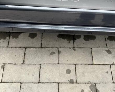 Серый Тесла Модель 3, объемом двигателя 0 л и пробегом 49 тыс. км за 21000 $, фото 2 на Automoto.ua