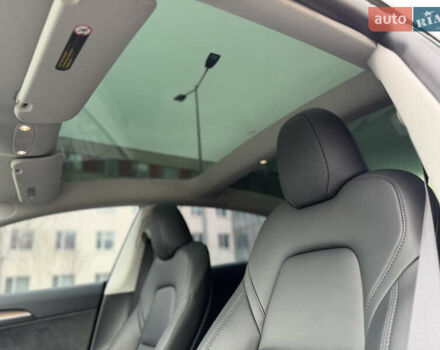 Серый Тесла Модель 3, объемом двигателя 0 л и пробегом 46 тыс. км за 19700 $, фото 19 на Automoto.ua