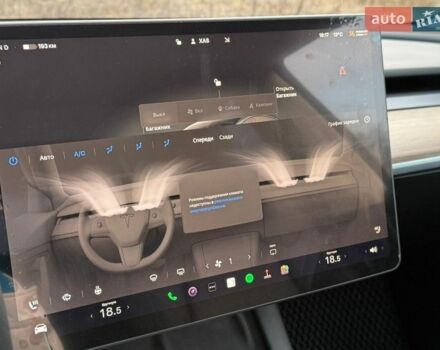 Серый Тесла Модель 3, объемом двигателя 0 л и пробегом 42 тыс. км за 19500 $, фото 84 на Automoto.ua